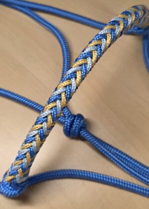 Touwhalster gevlochten neusstuk - Butter Blue