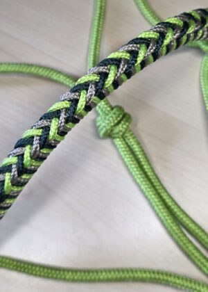 Groen mix touwhalster